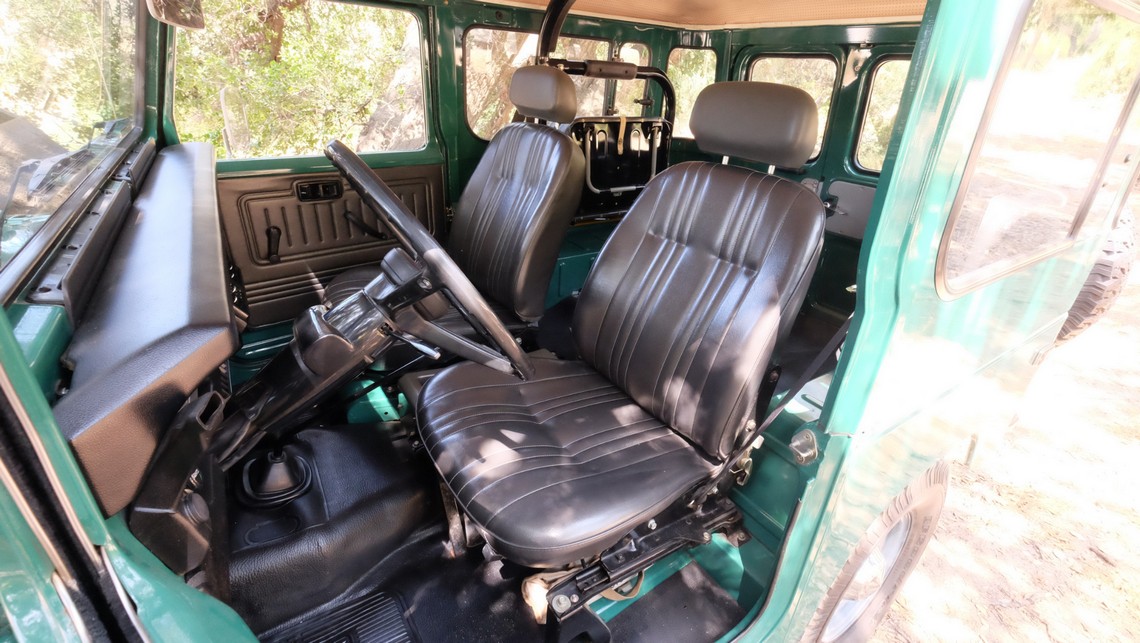 Toyota Land Cruiser FJ40 1978 Interni
