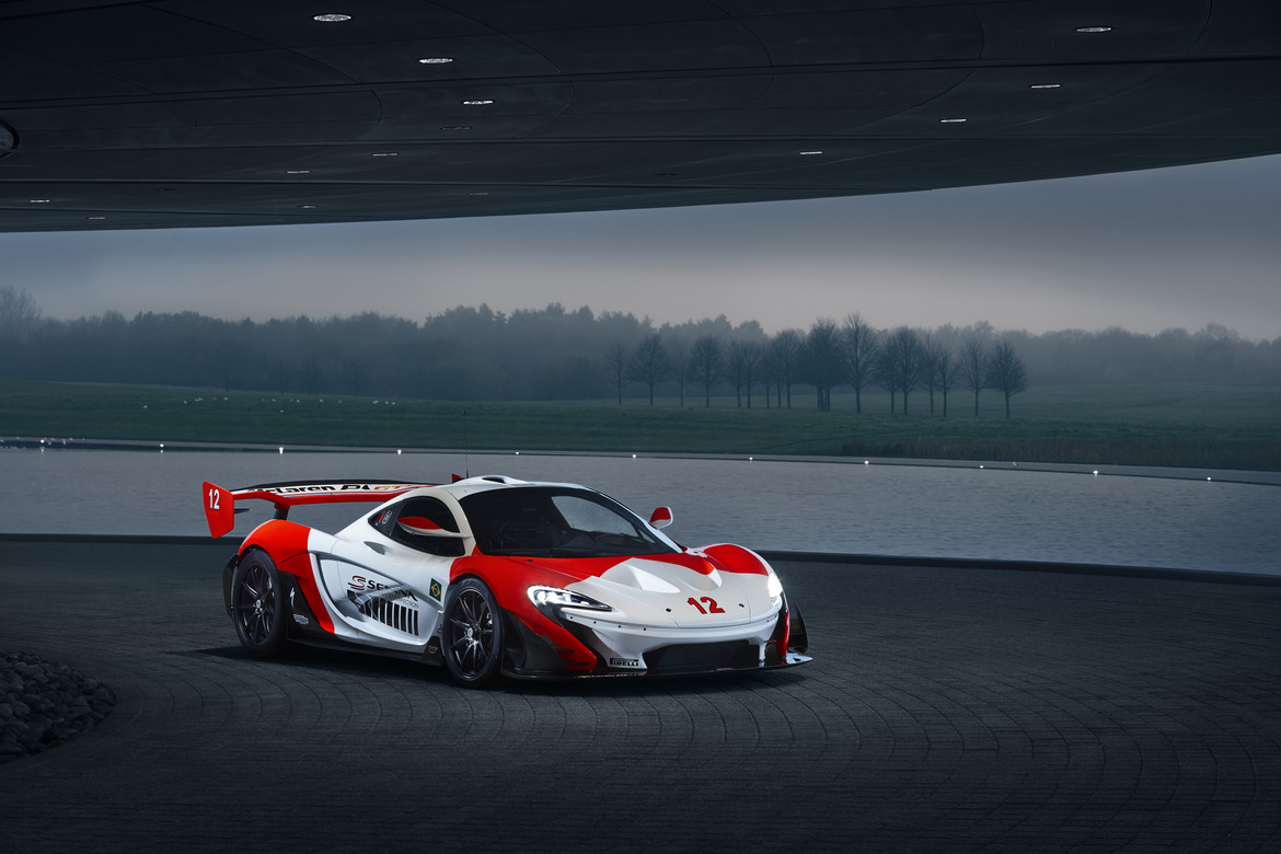 McLaren P1 GTR Ayrton Senna Tre Quarti