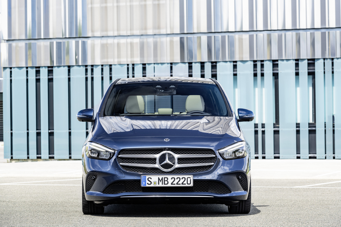 Nuova Mercedes Classe B Davanti