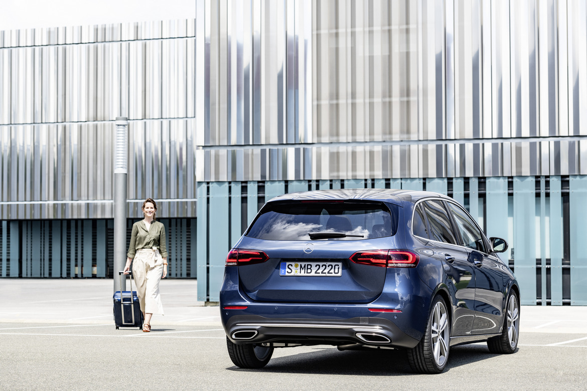 Nuova Mercedes Classe B Tre Quarti Posteriore