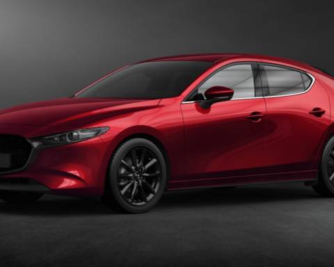 Nuova Mazda3 Hybrid