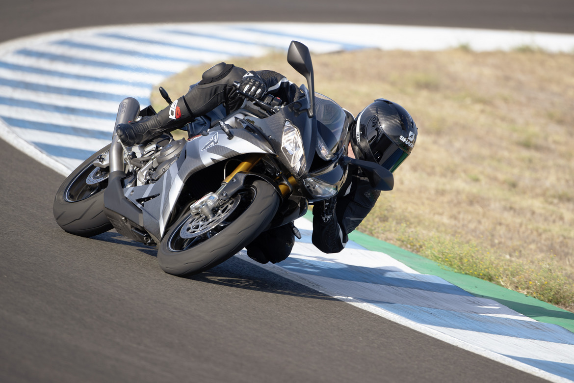 Triumph Daytona Moto2 765